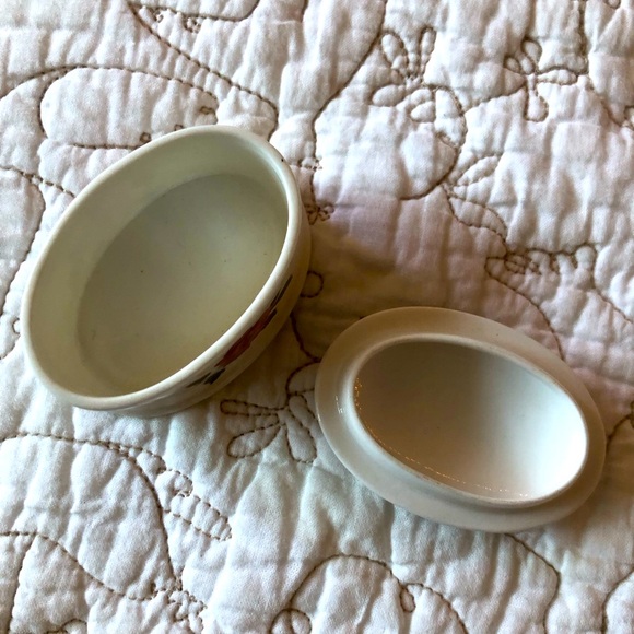 Vintage ROYAL ADDERLY Bone China floral Tiny Trinket Box - Picture 8 of 15